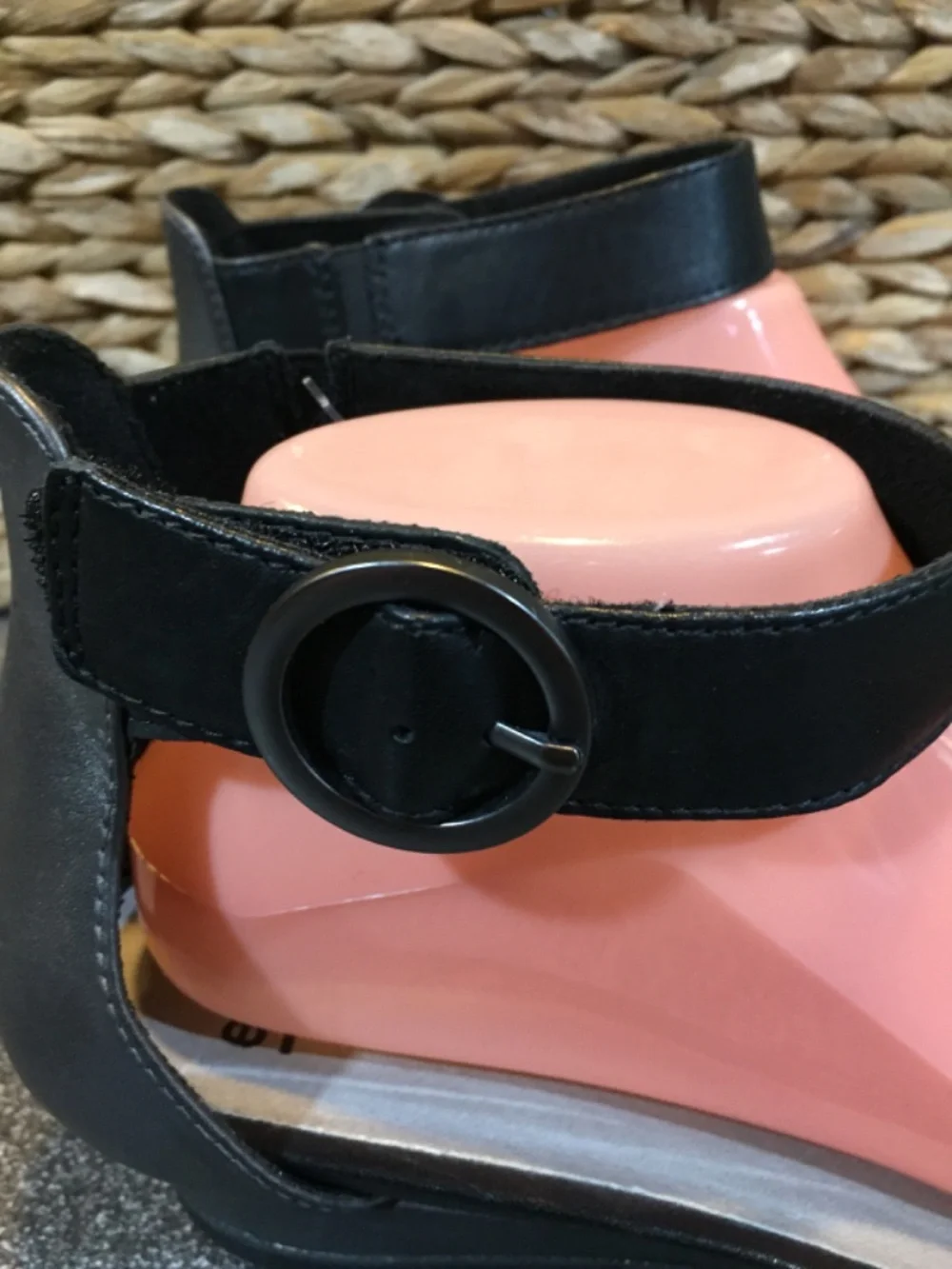 Earth Black Textured Open-Toe Ankle Strap Sandals